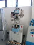 MACHINE A CLOUER LES TALON